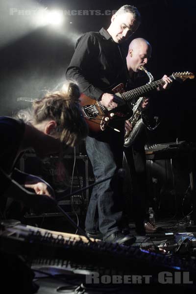 STRINGS OF CONSCIOUSNESS - 2009-01-25 - PARIS - La Maroquinerie - 